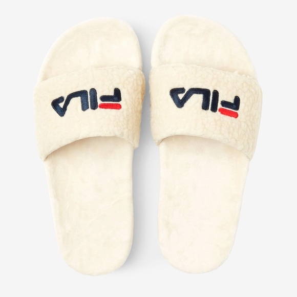 Fila Fuzzy Slide Sandals - Picture 2 of 4